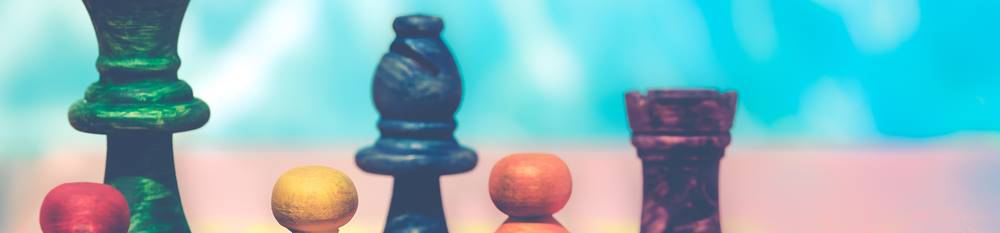 pezzi degli scacchi colorati